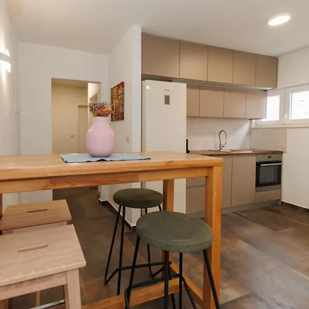 25 With Free Private Parking Appartement *