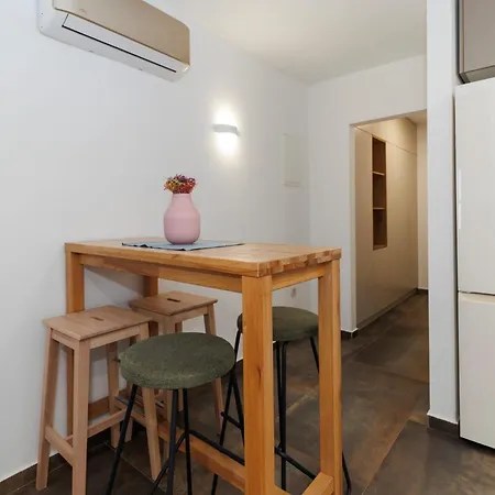 25 With Free Private Parking Appartement *
